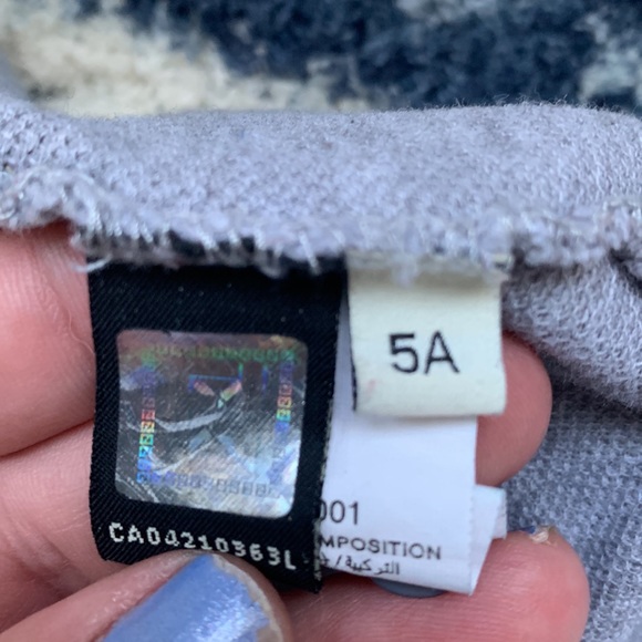 Boys fendi polo size 5 - Picture 3 of 4